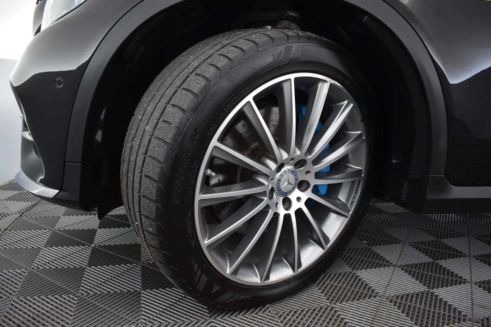 Car Image - 2kG9kUyFWZdt8Q61Ht7deN