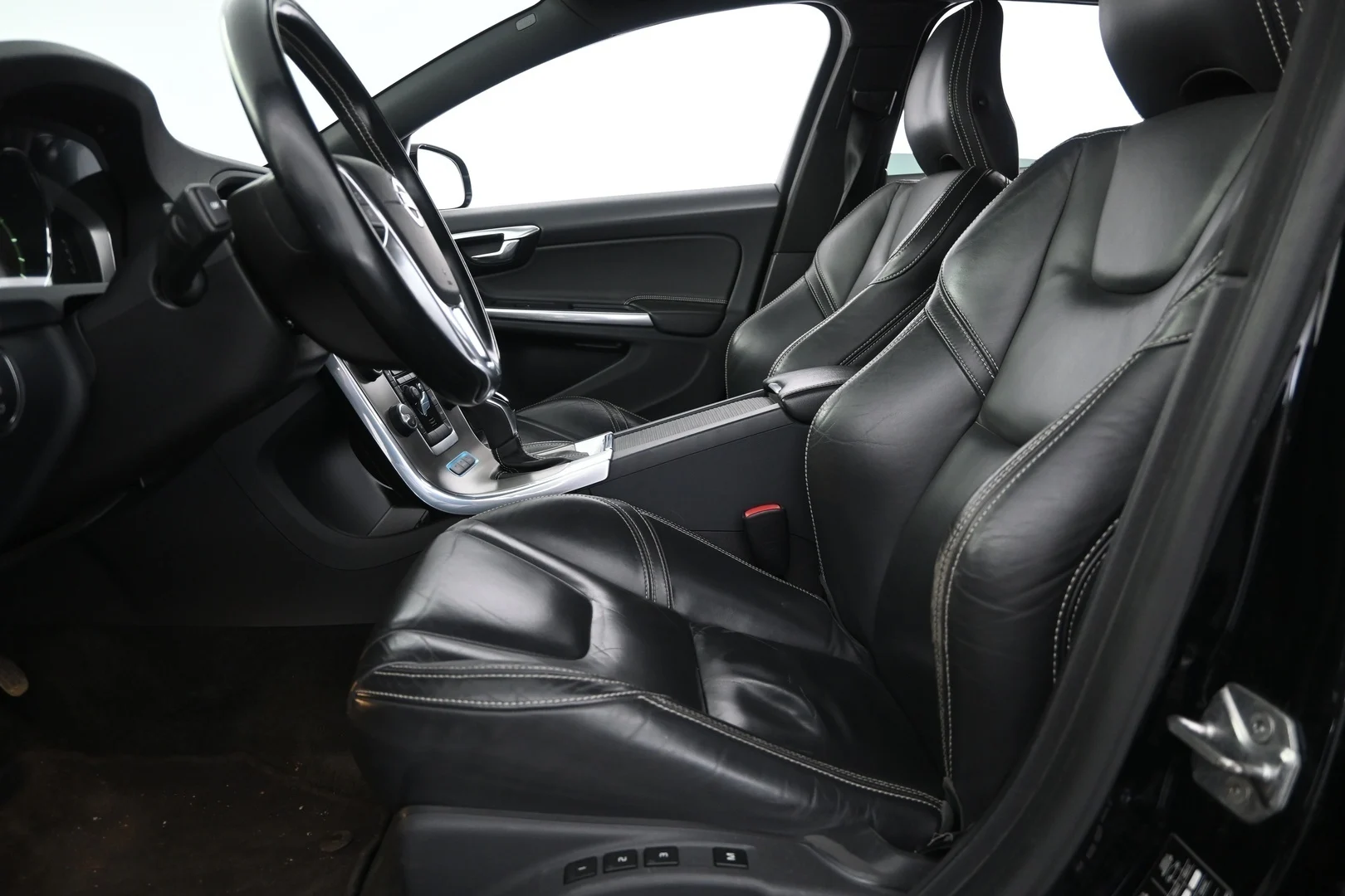 Car Image - 19cXhSw1vjCHAAUw4OKyES