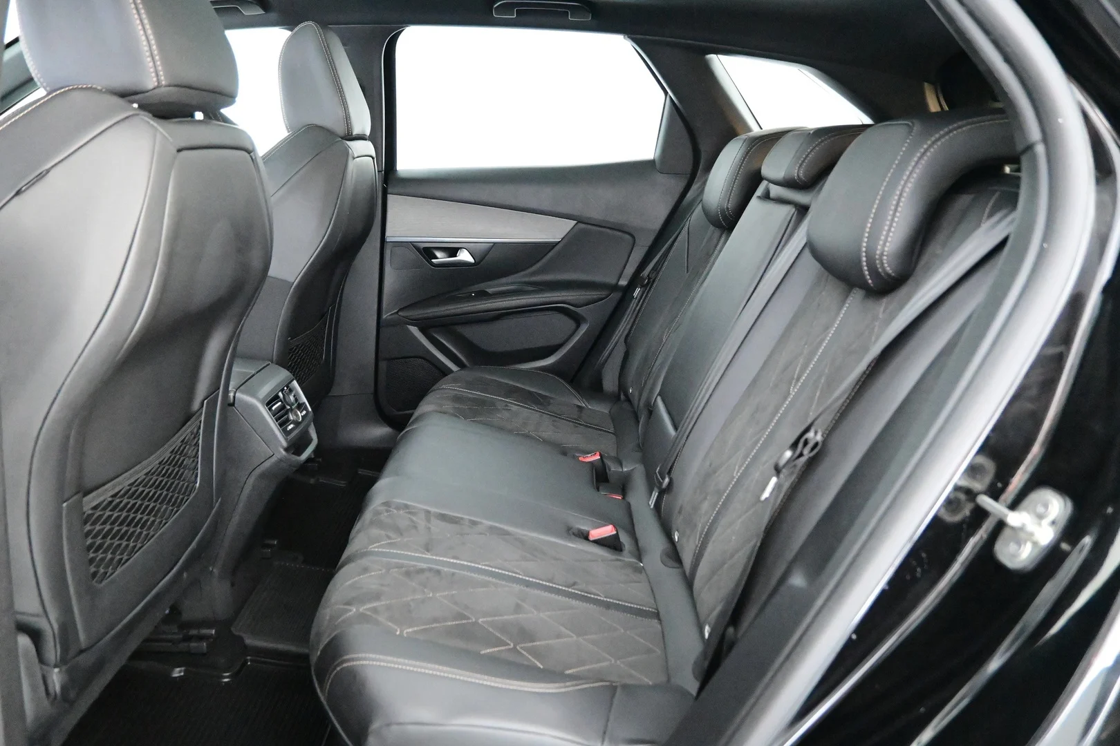 Car Image - 5WmgHp7NcrIfbkJcUVAIny