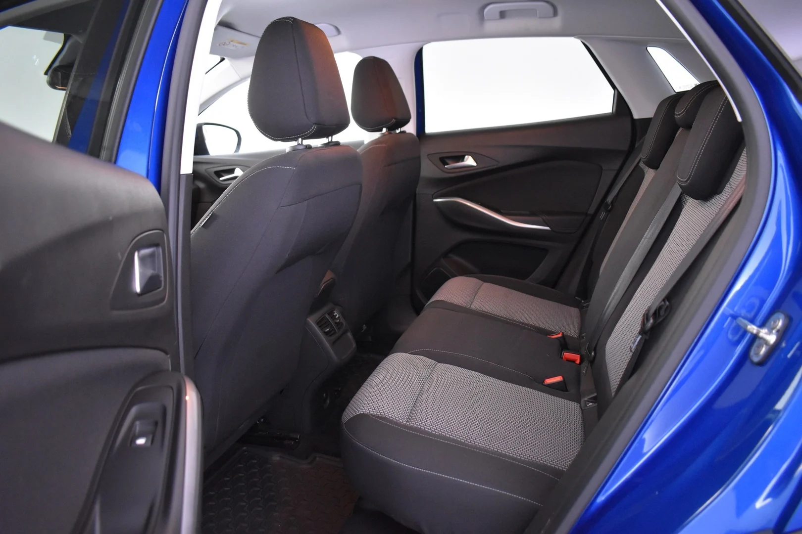 Car Image - 4hfOE1LPkdK1ELtTsx3tPW