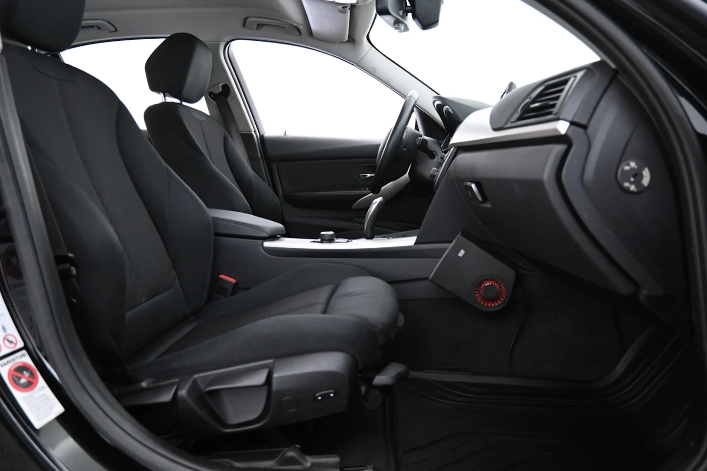 Car Image - 7d59V1HETtWfviYGIotkc2