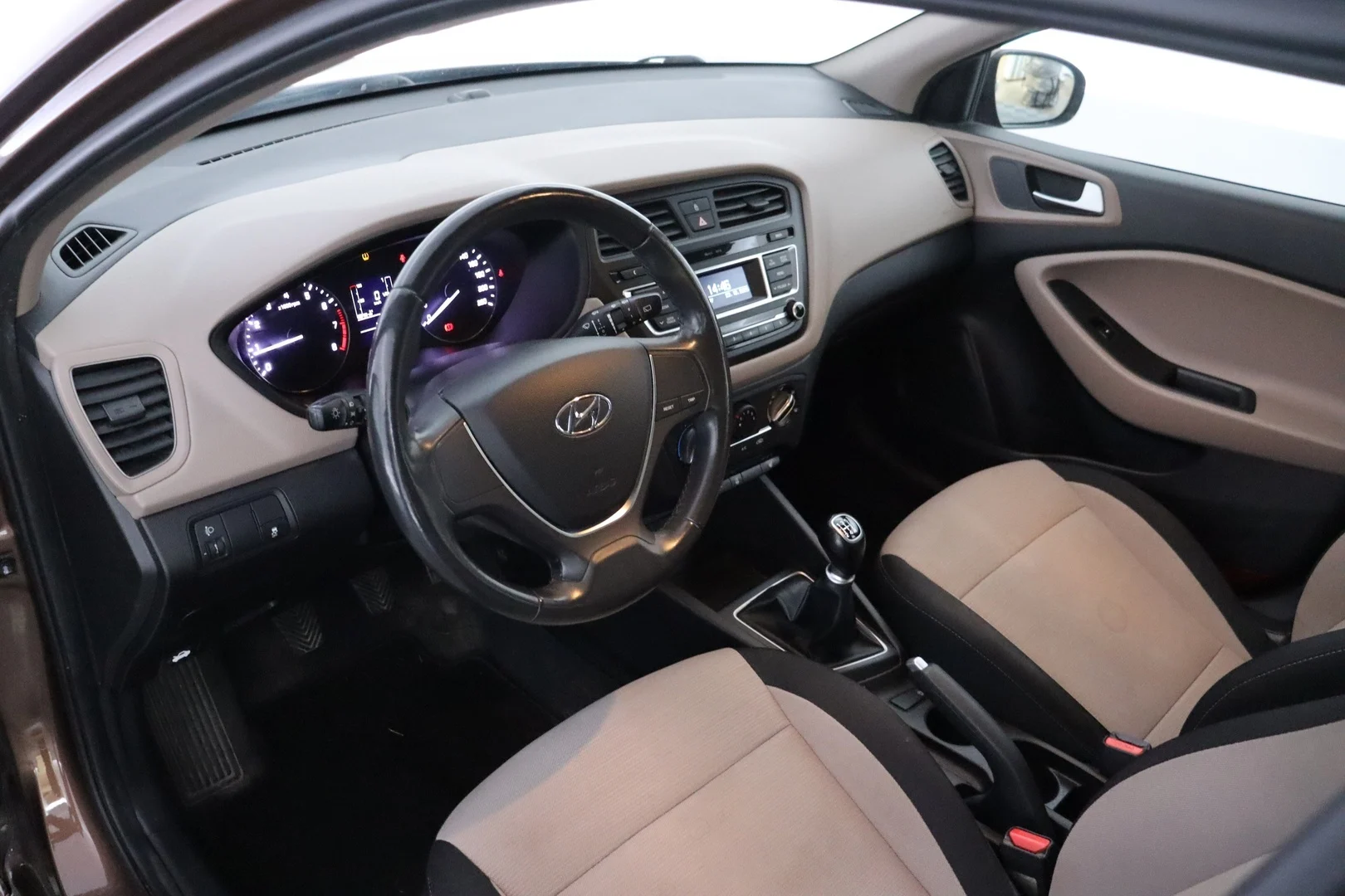 Car Image - 6AifX88beZmtFvWCubJbGY