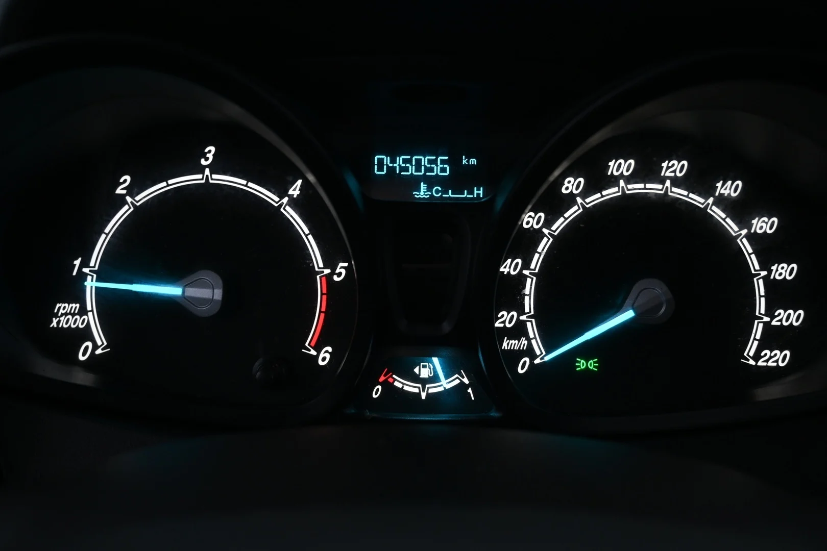 Car Image - 2ERbKniNz9Z9PMEGbarMbt