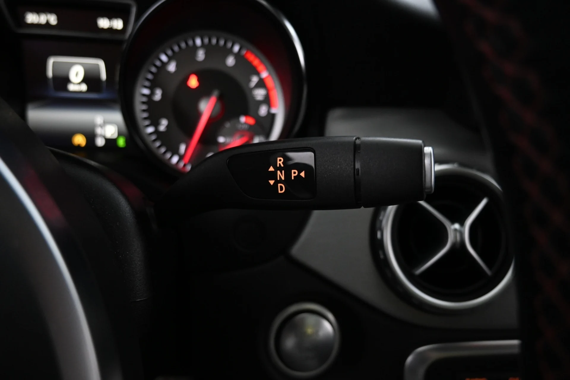 Car Image - 3rt8b3eRRXNYxErFpXqVl