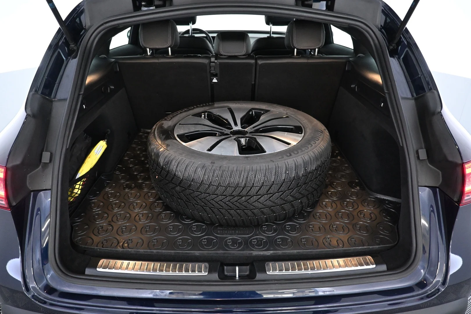 Car Image - 4i0S3fC7d43CmUmxGpiHwr
