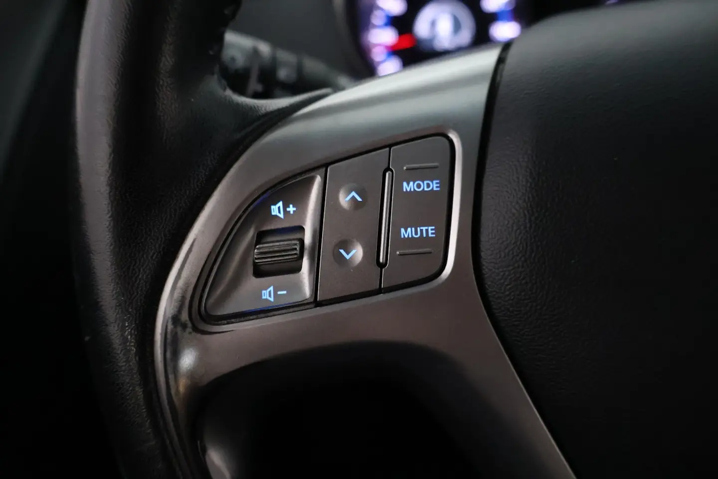 Car Image - 16QUKA8XfvrEdqsiJTGS4D