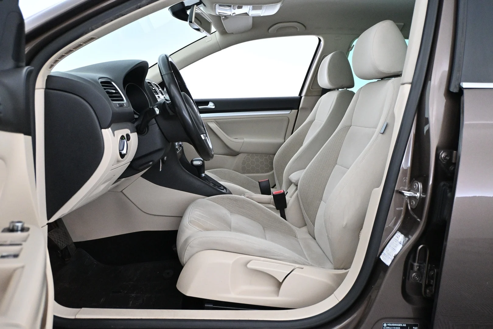 Car Image - 4gqNvrQbr5VGrOBVrMsV3k