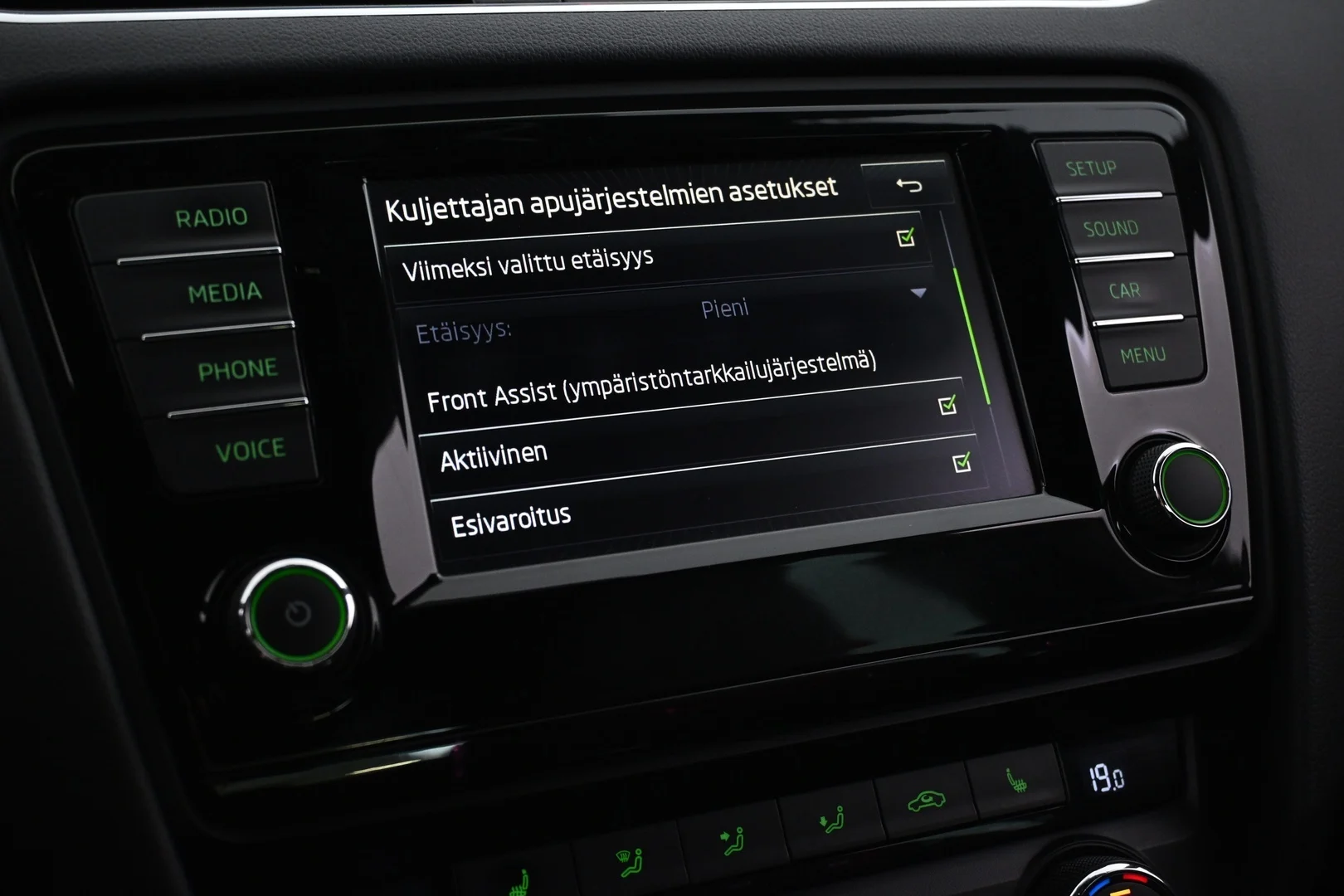 Car Image - 5FqOdjkRpViTDhv3EyY7Av