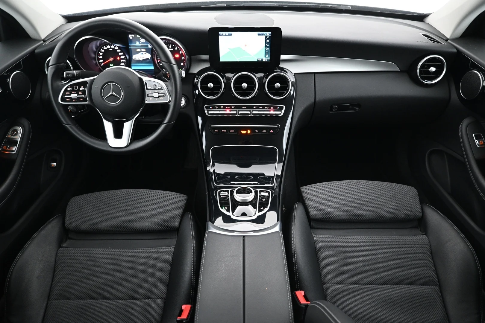Car Image - 6kUThNb8qlbqU2wbjhpWnm