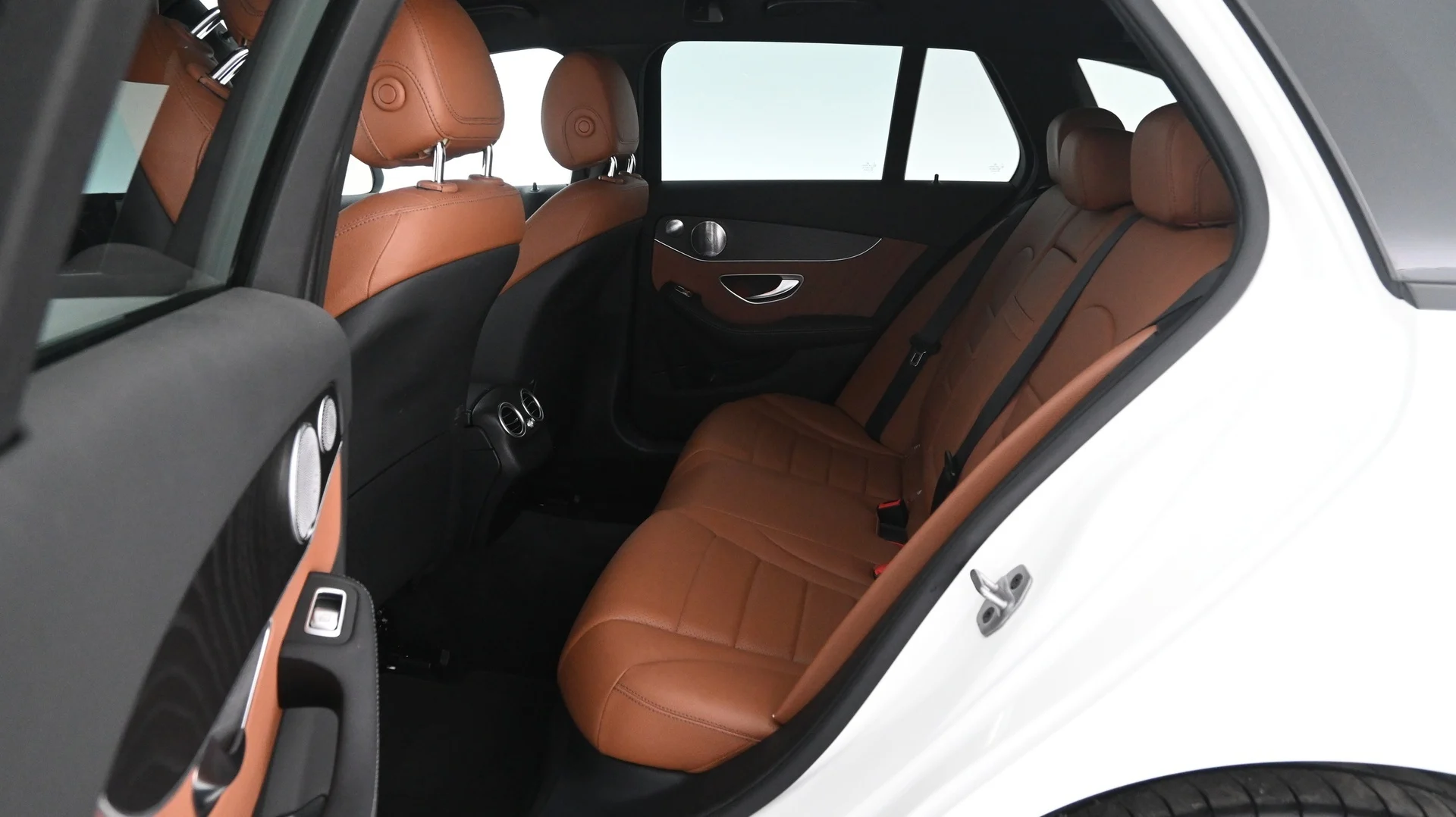 Car Image - 1myXtr7f75mNAaVaqXcwiP