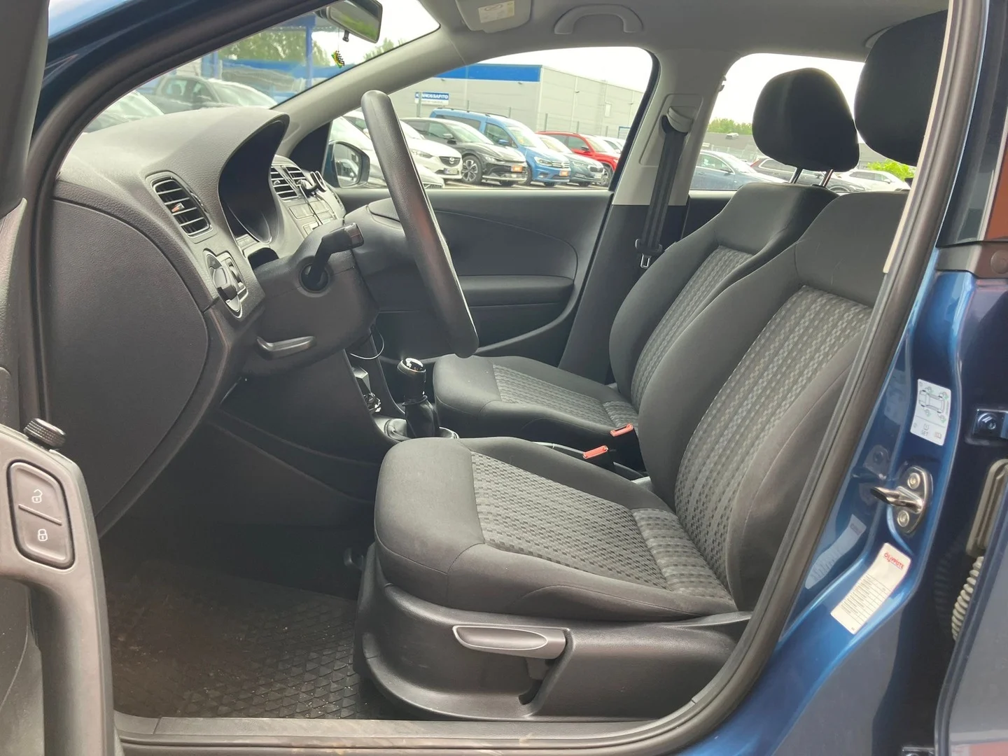 Car Image - 5OlZhzsTXgHJoOMTZ8n8Op