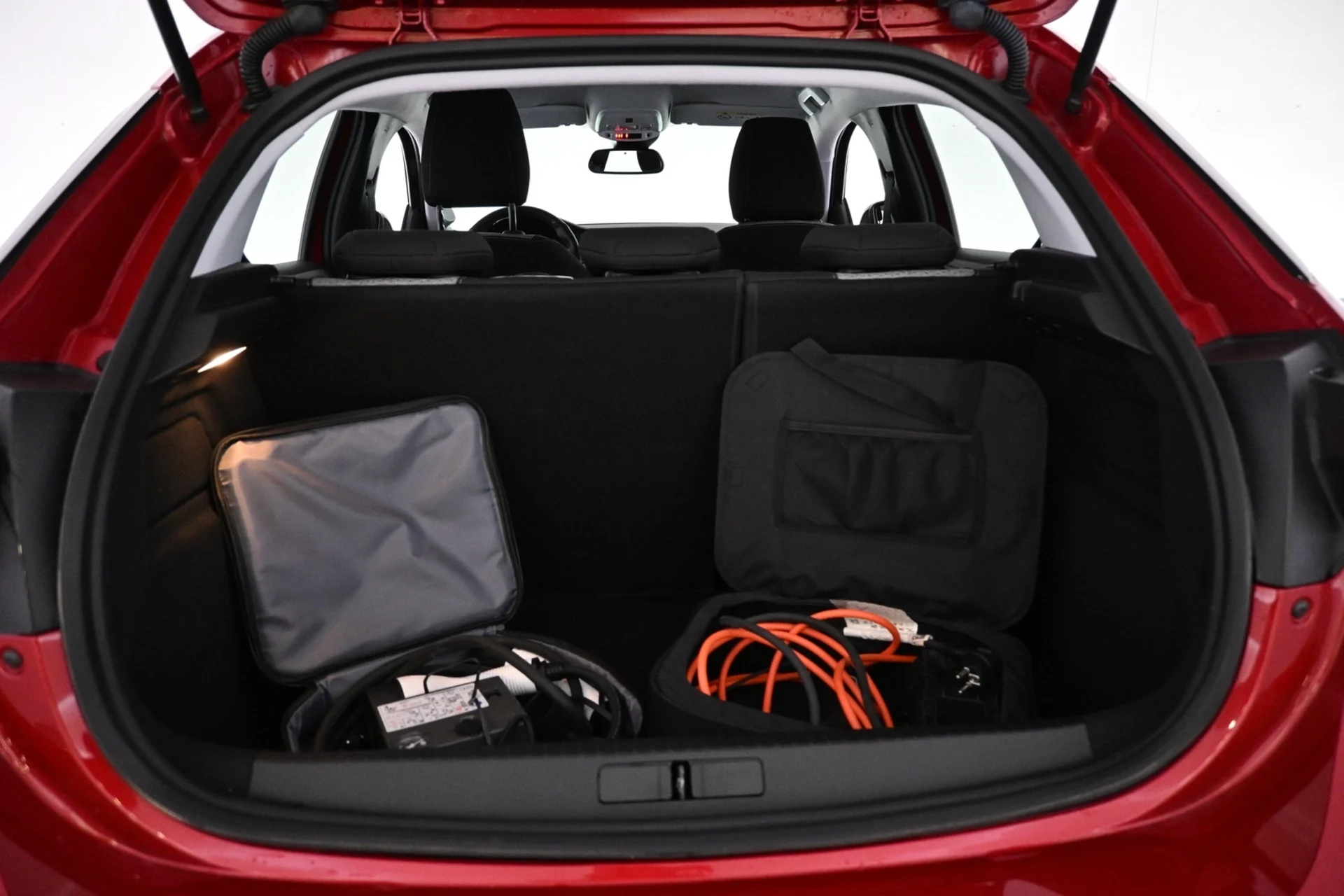 Car Image - 4b2NxtA2KTWBgitPL0RWTC