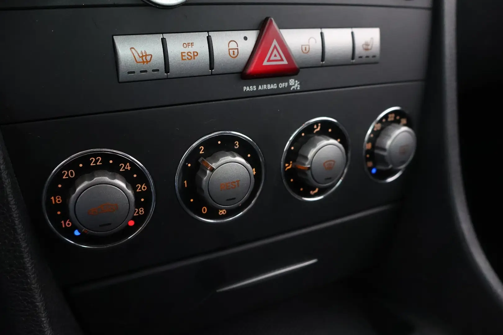 Car Image - 5CYg7B1afyyczUASzCwrWe