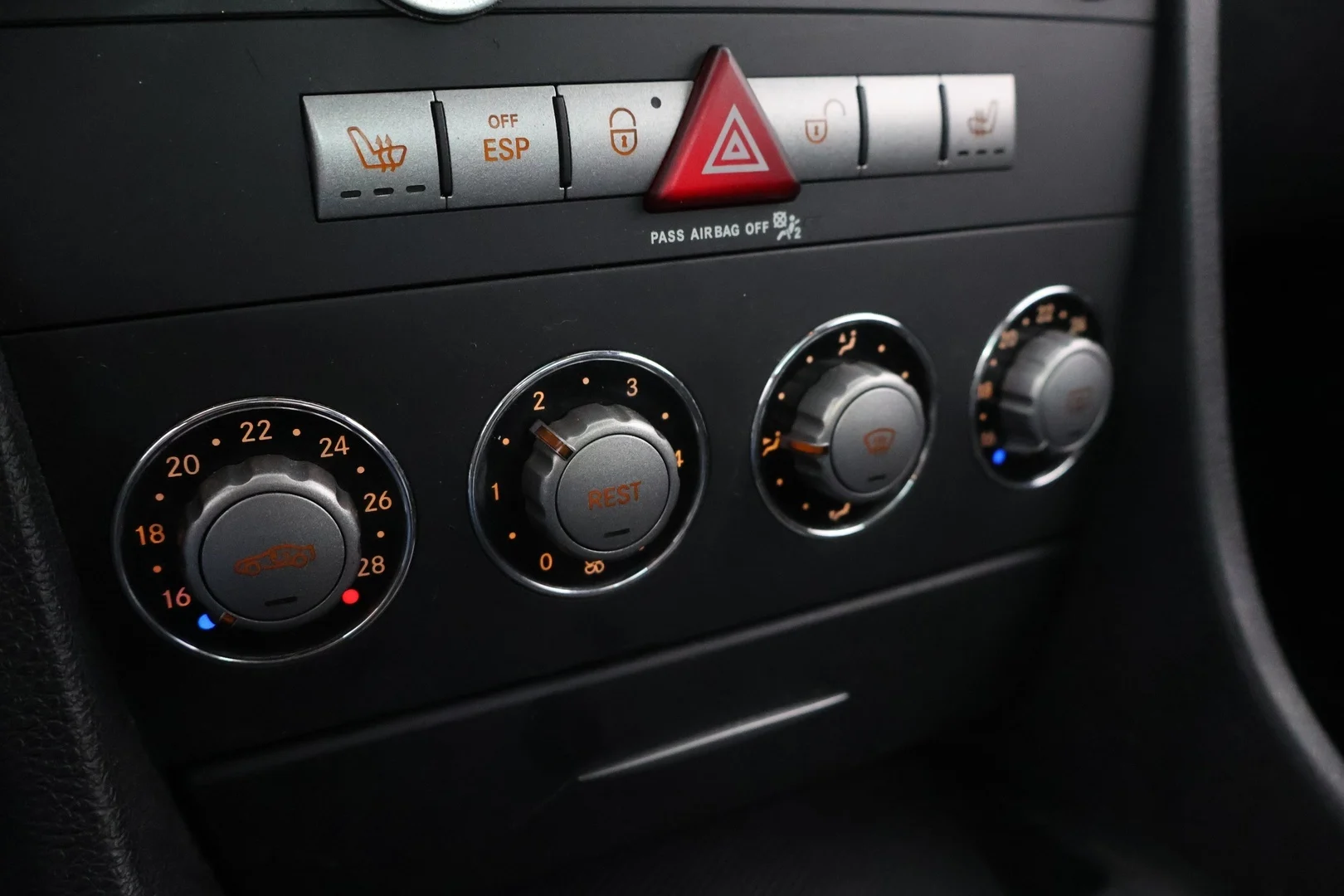 Car Image - 5CYg7B1afyyczUASzCwrWe
