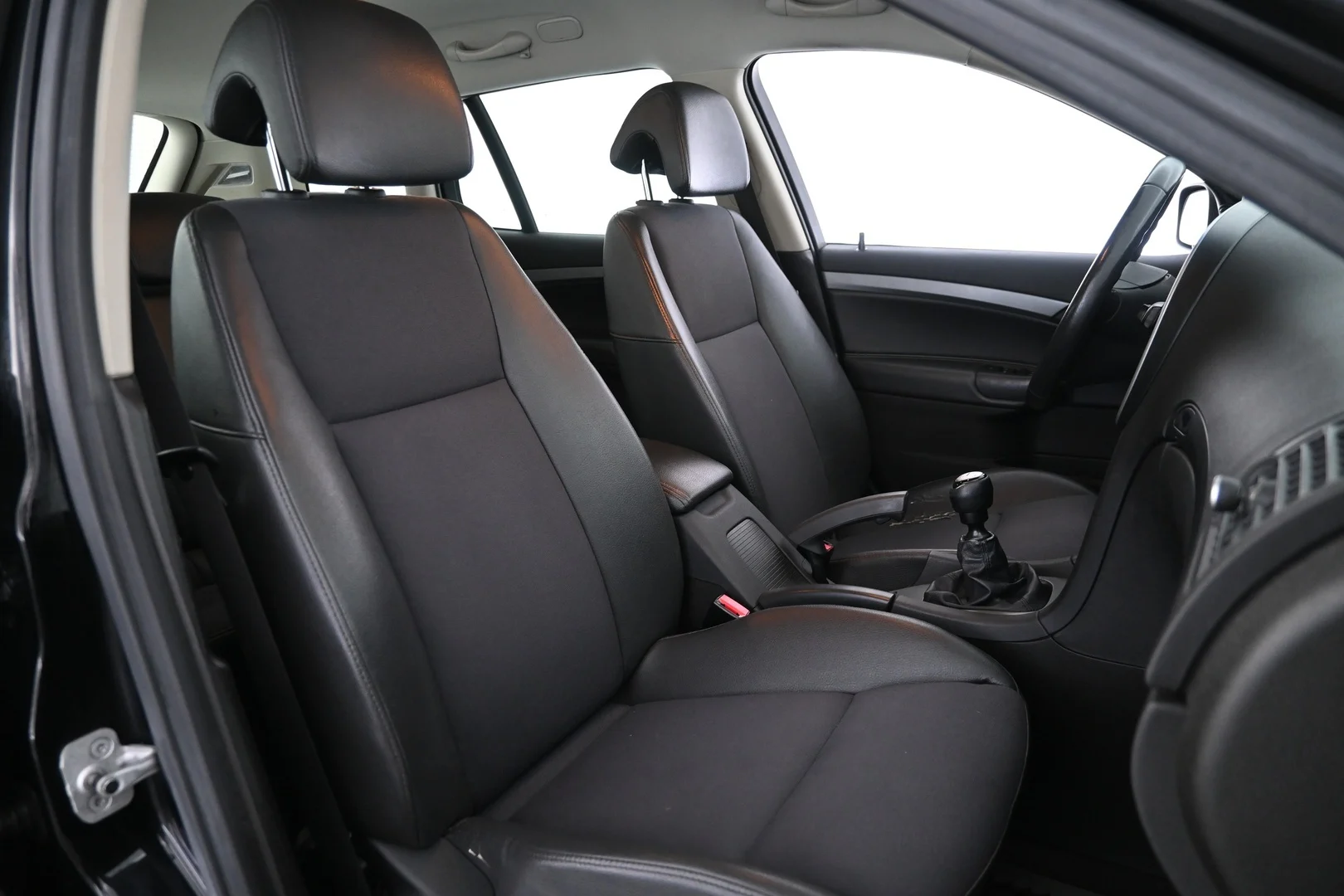 Car Image - 12YrewZshbvaVWq8PrOvyt