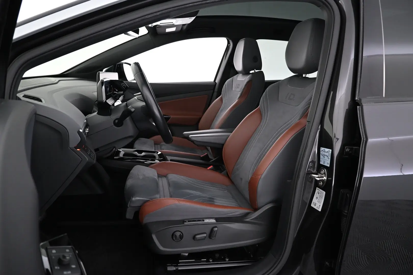 Car Image - 4vFco51biQB4ia7E4mcC61