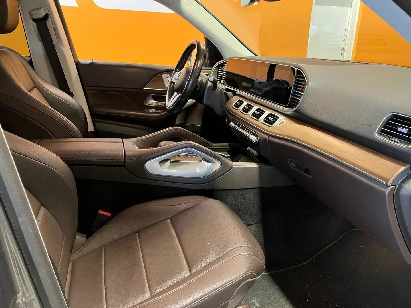 Car Image - 6lC8itkmSqRW3TVwxOJDLk