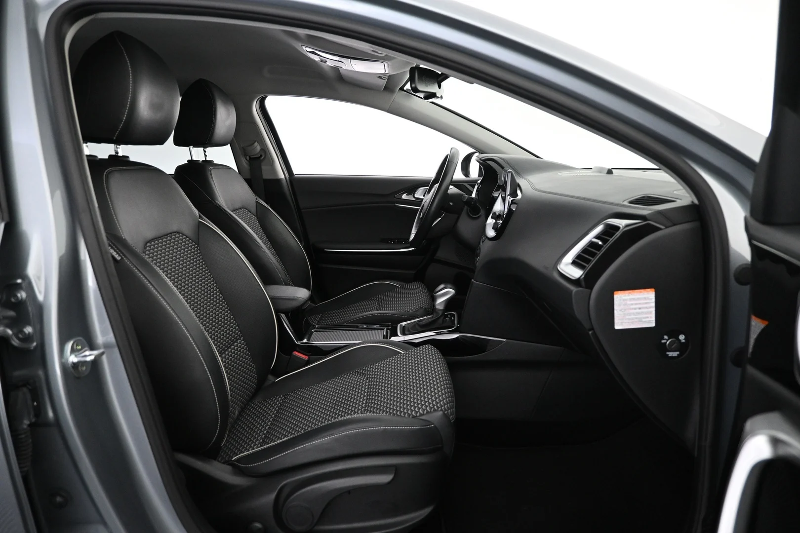 Car Image - 1o9l3tV8ncxQONWRhGO3R1