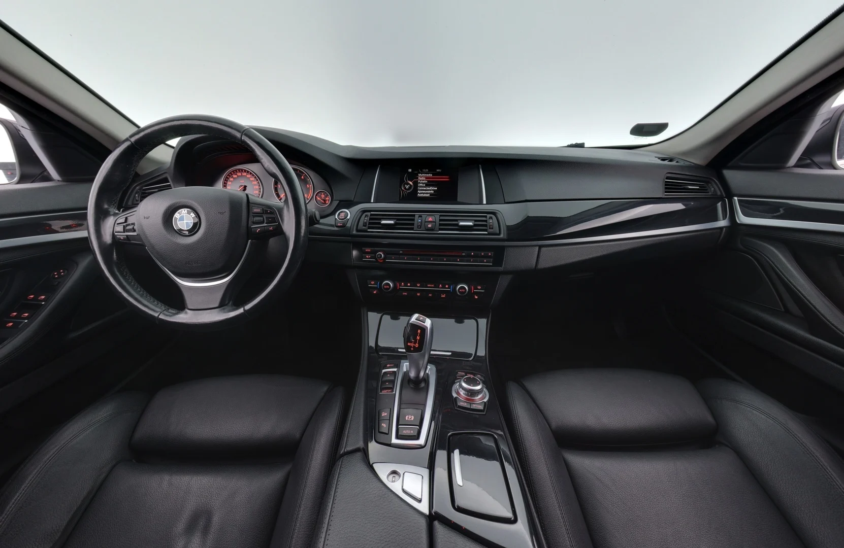 Car Image - 5uBizTbCeM5XzR7pkp2aJl