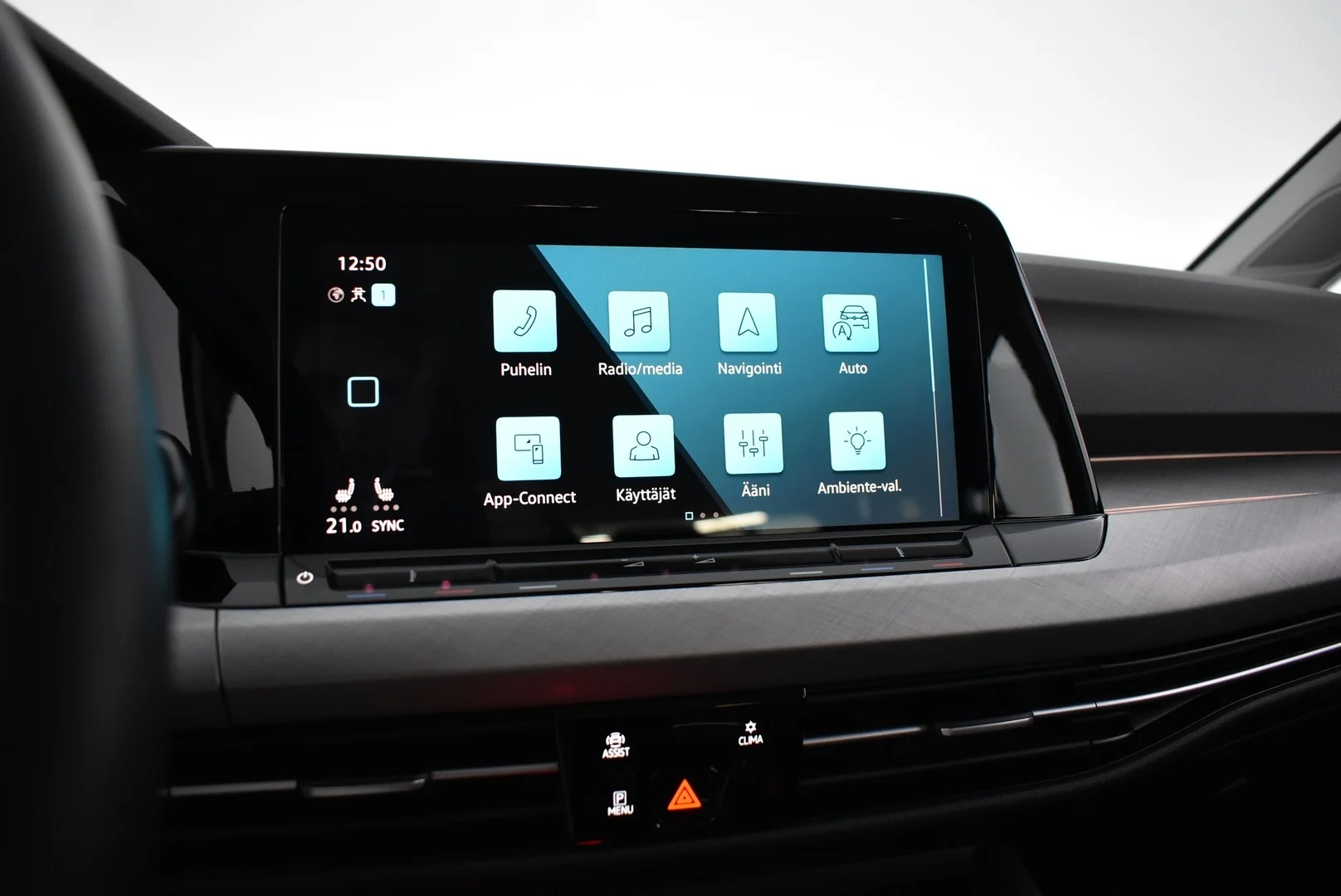 Car Image - fbnp2ioPQaIVCewCQe9zv