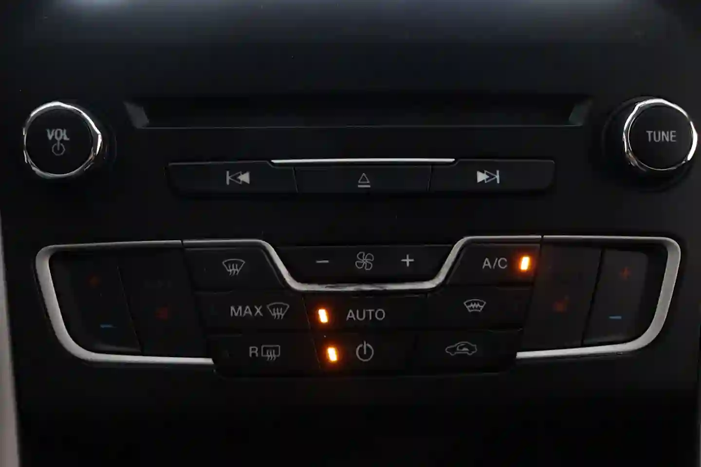 Car Image - 1QwxI5DkBImVrWFHnhgQDp