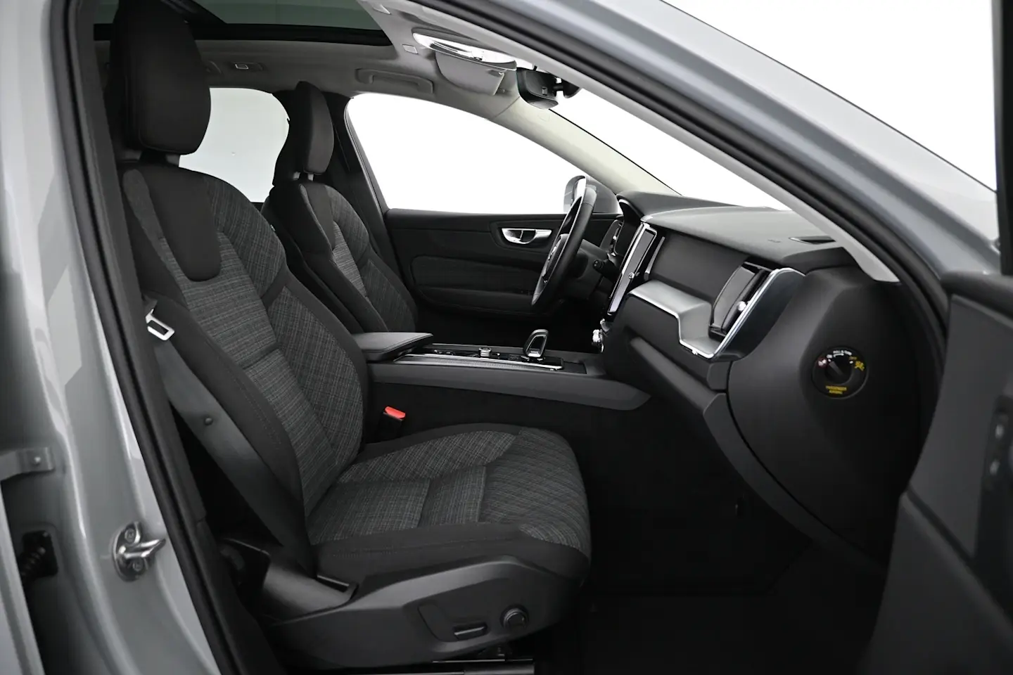 Car Image - 1kuGecWPpTaPvgw10X8Mge