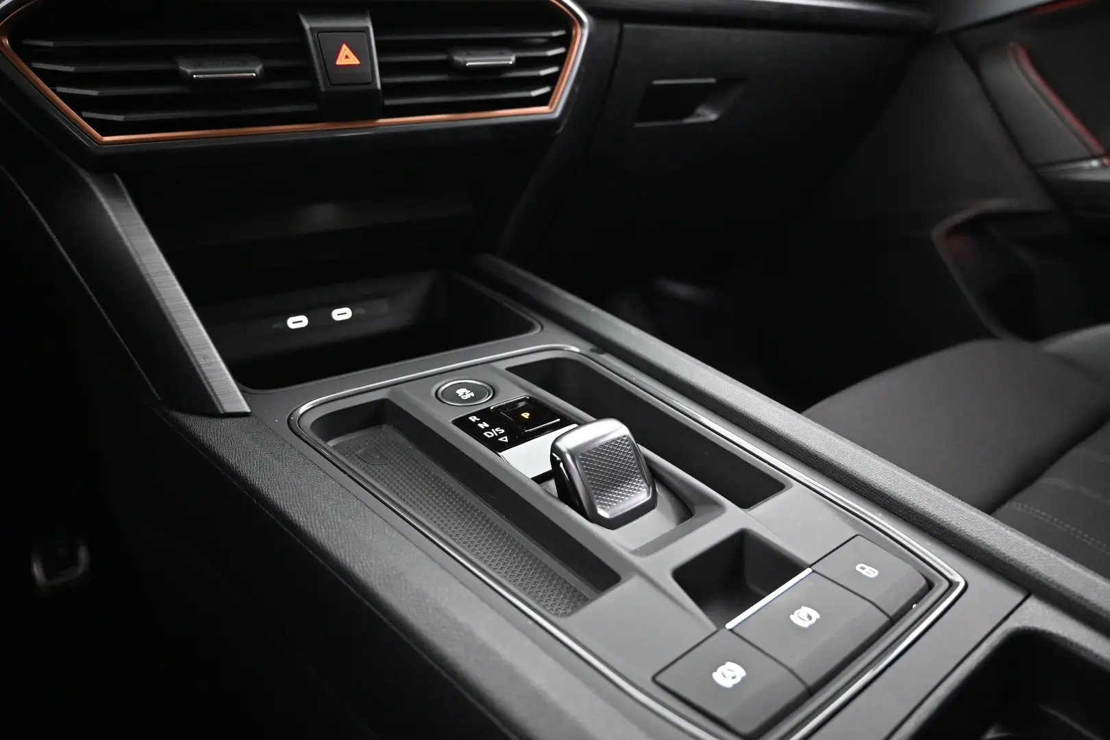Car Image - 4IFbZpH6RrOGnpp3tvwHiO