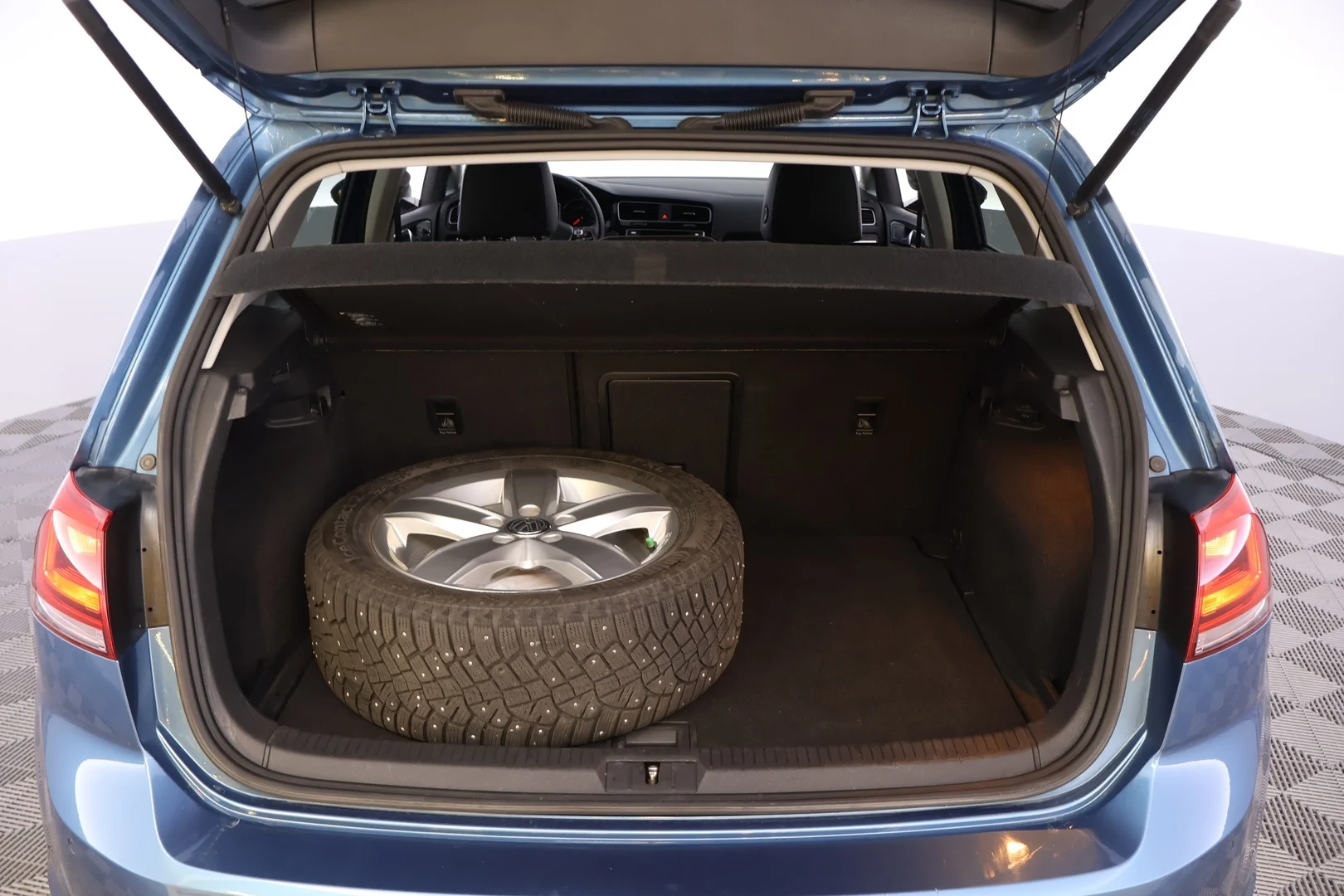 Car Image - 7w21B26TkGX45J5el6KNas