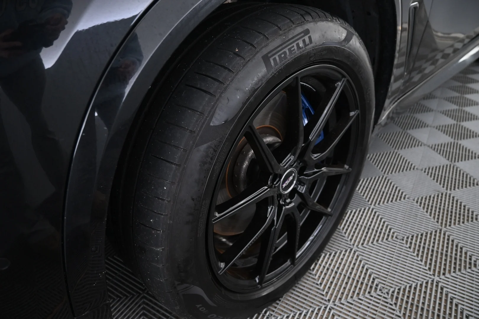 Car Image - 5mG930QE5bNKqhsCRKS2zC