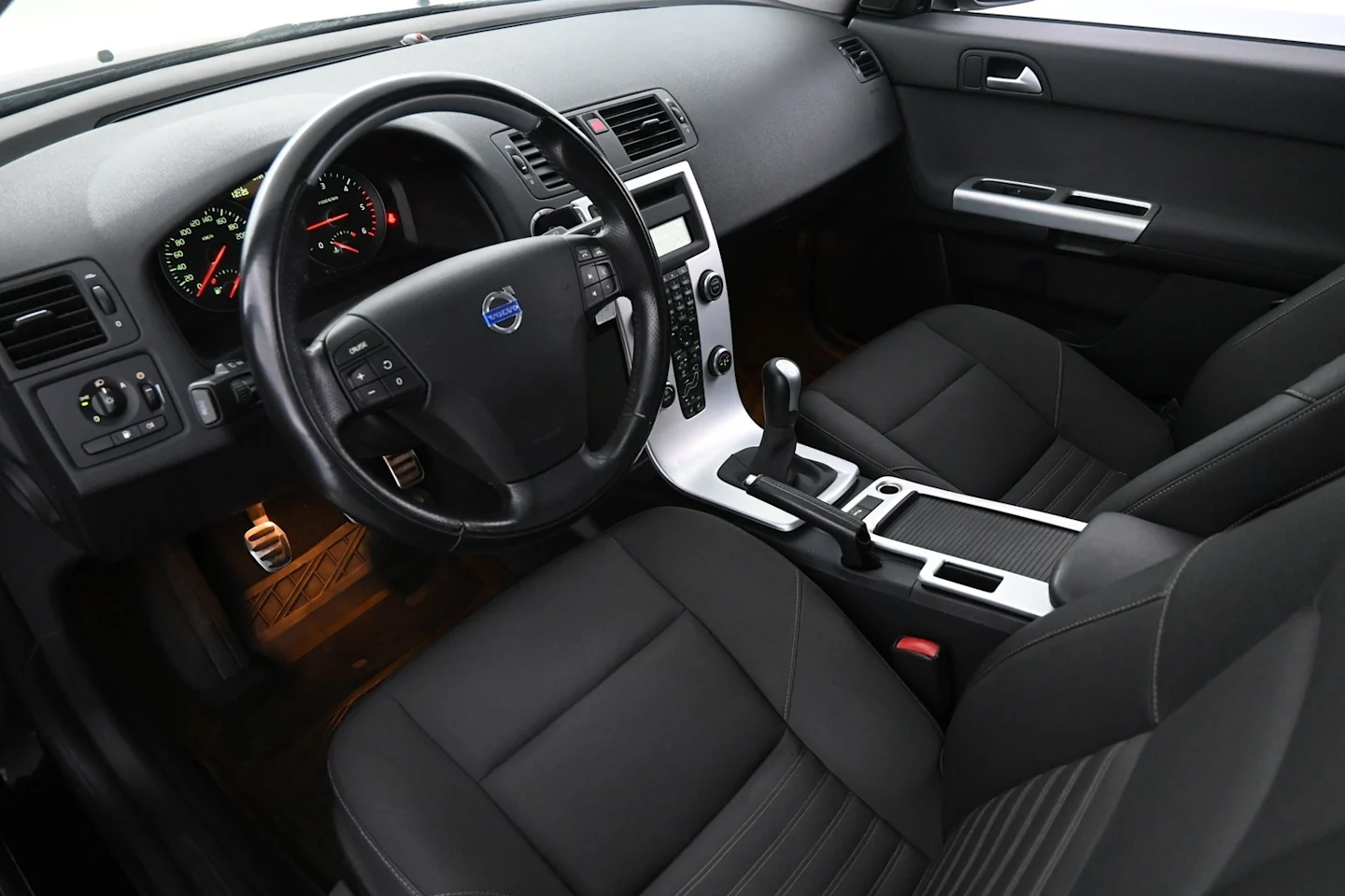 Car Image - 5P8oCN2HwW86aLy512JRRh