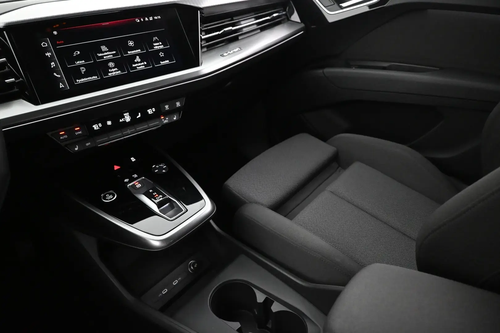 Car Image - 4zA6lbO5xYc18OSZOjR8Zv