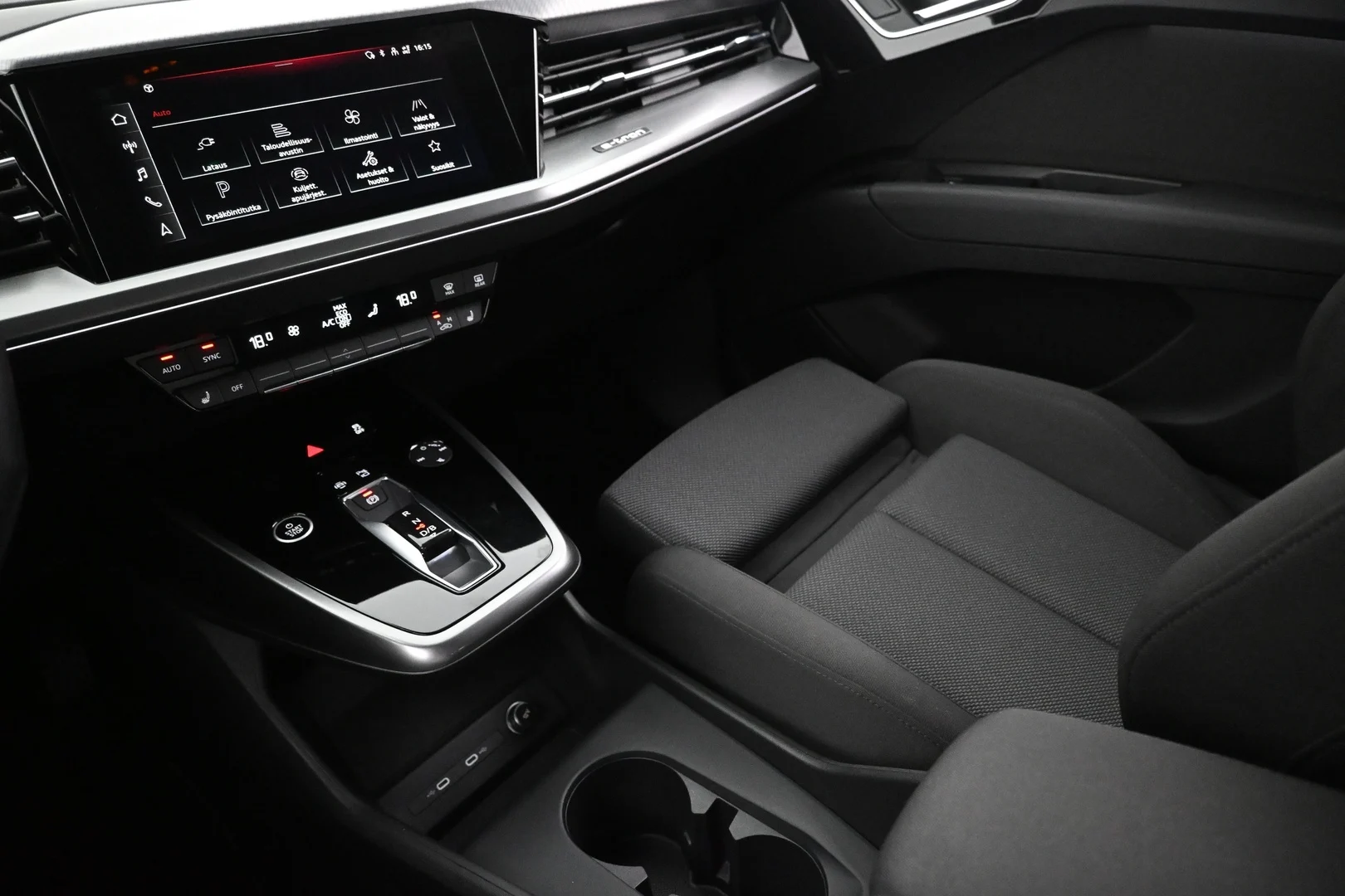 Car Image - 4zA6lbO5xYc18OSZOjR8Zv