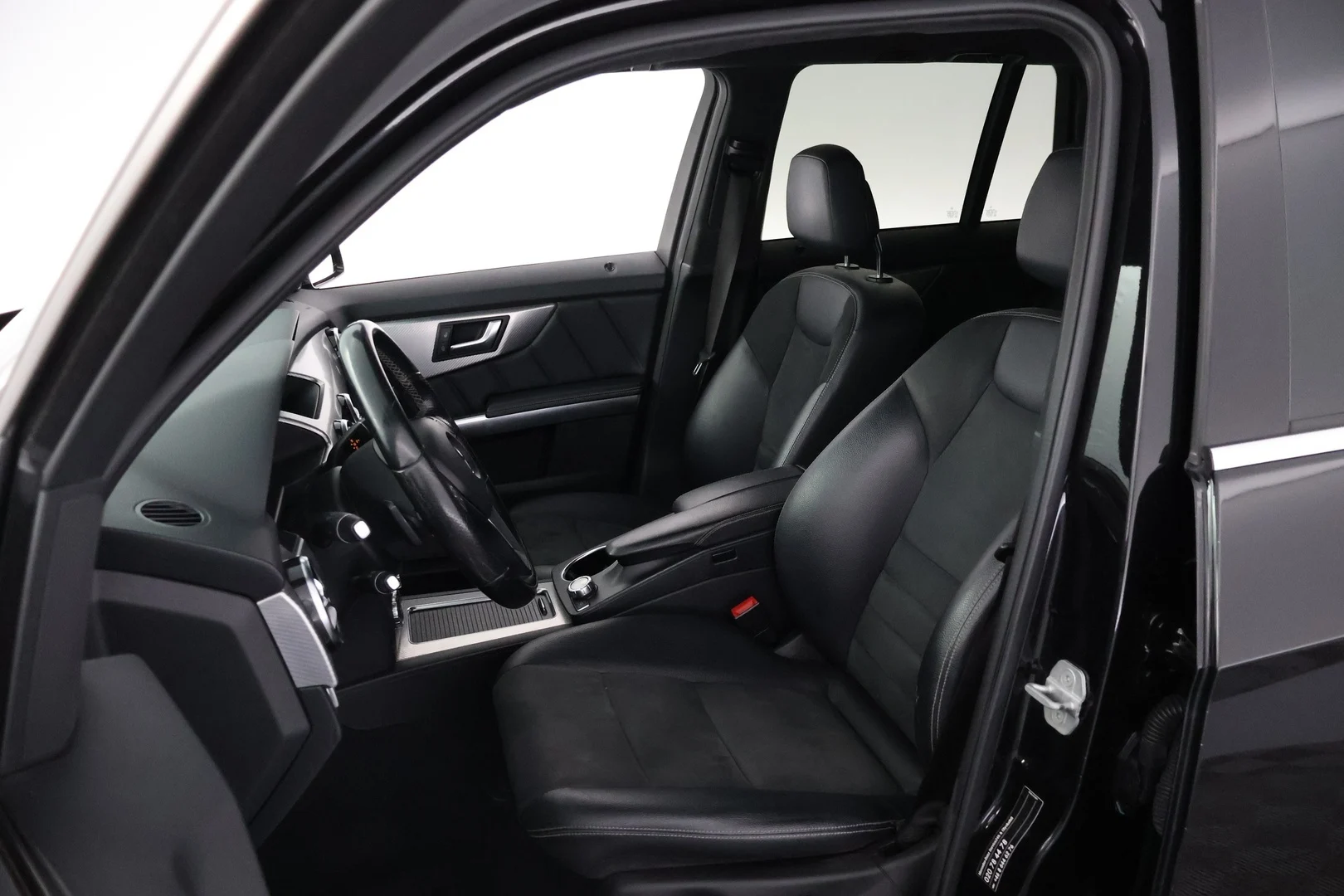 Car Image - GMXMpNsTc68rrD8BF1qOQ