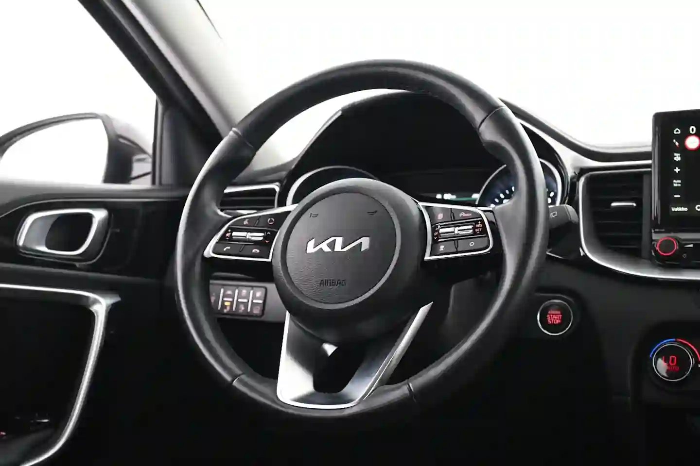 Car Image - mVzSH0z5FOjhJ8fPgX1cm