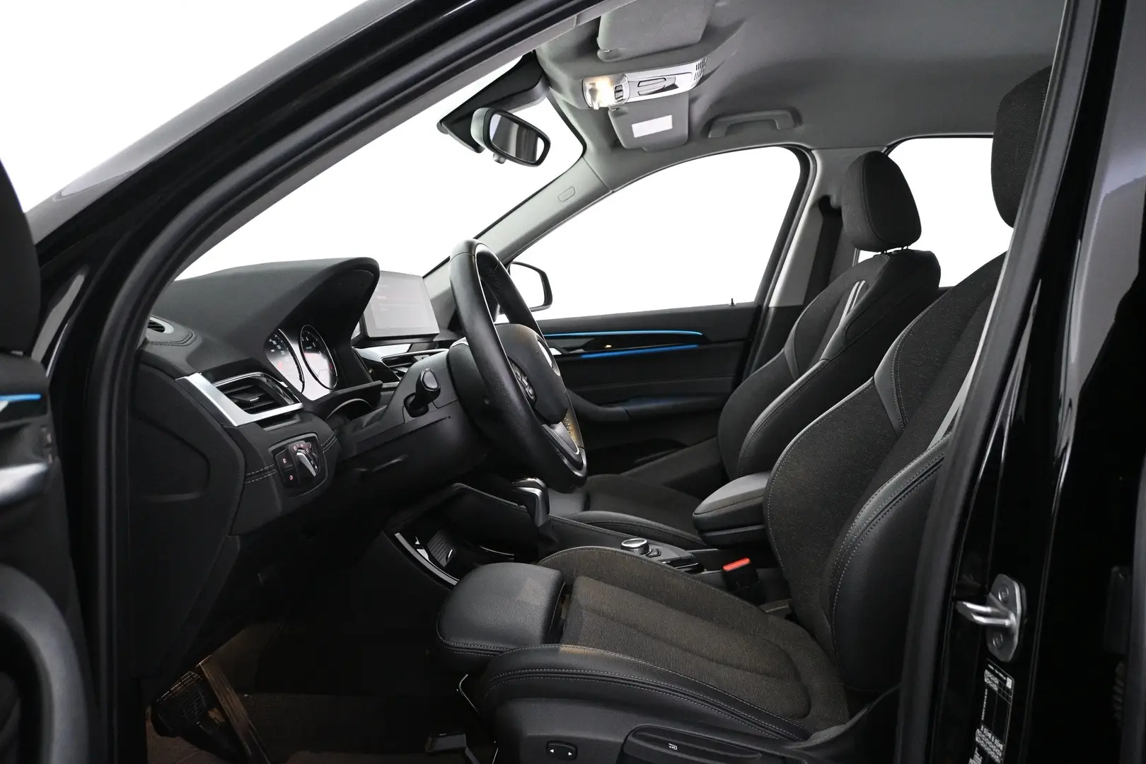 Car Image - GRhPlGs8ZBnF77J4esegV