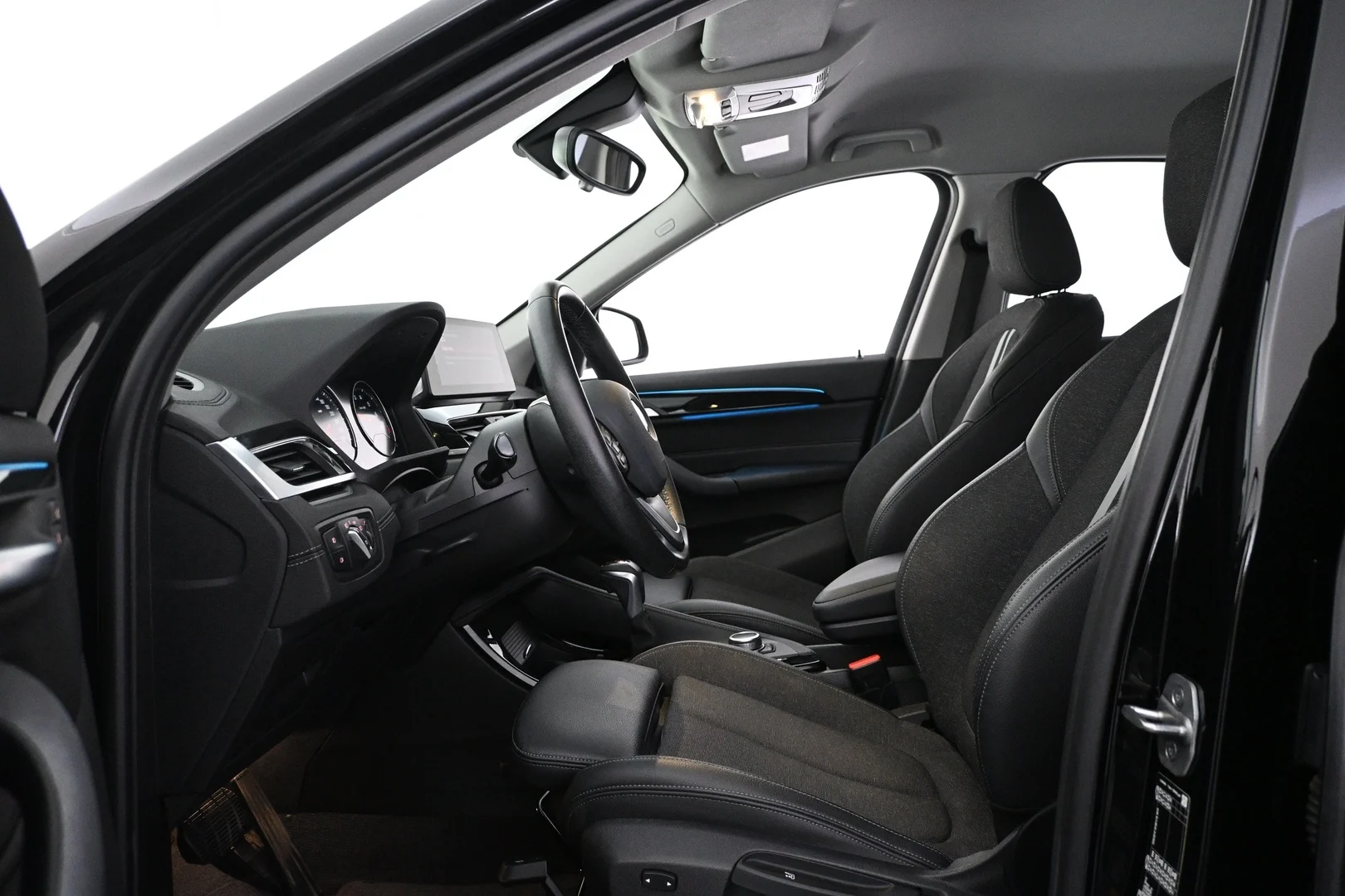 Car Image - GRhPlGs8ZBnF77J4esegV