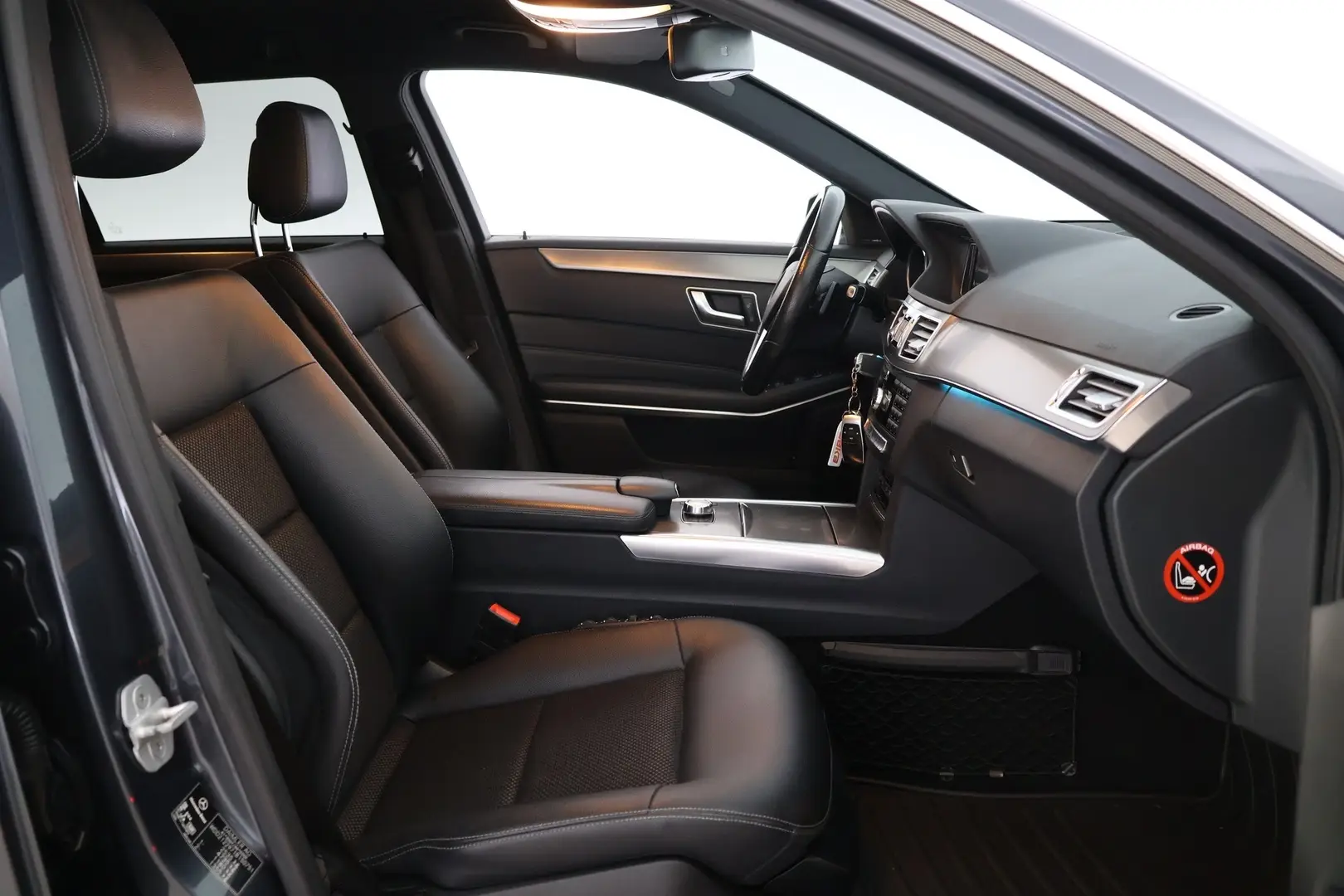Car Image - 3b4tIwlkBwQRDHNE2WWawf