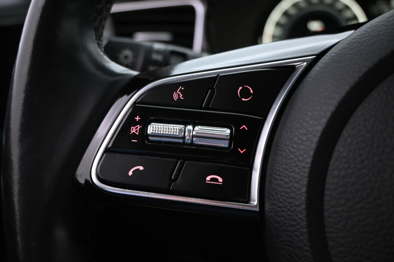 Car Image - 2akwSyRCRKP8xqkCBsPG88