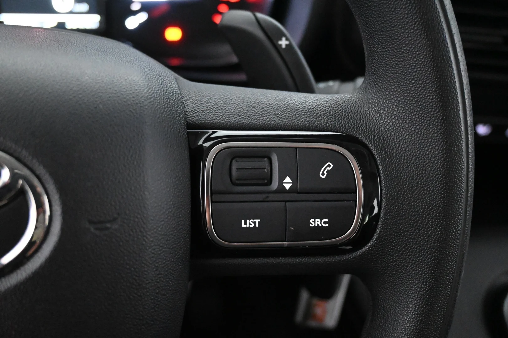 Car Image - 41uBCuc3N7nl9y6wSinErb