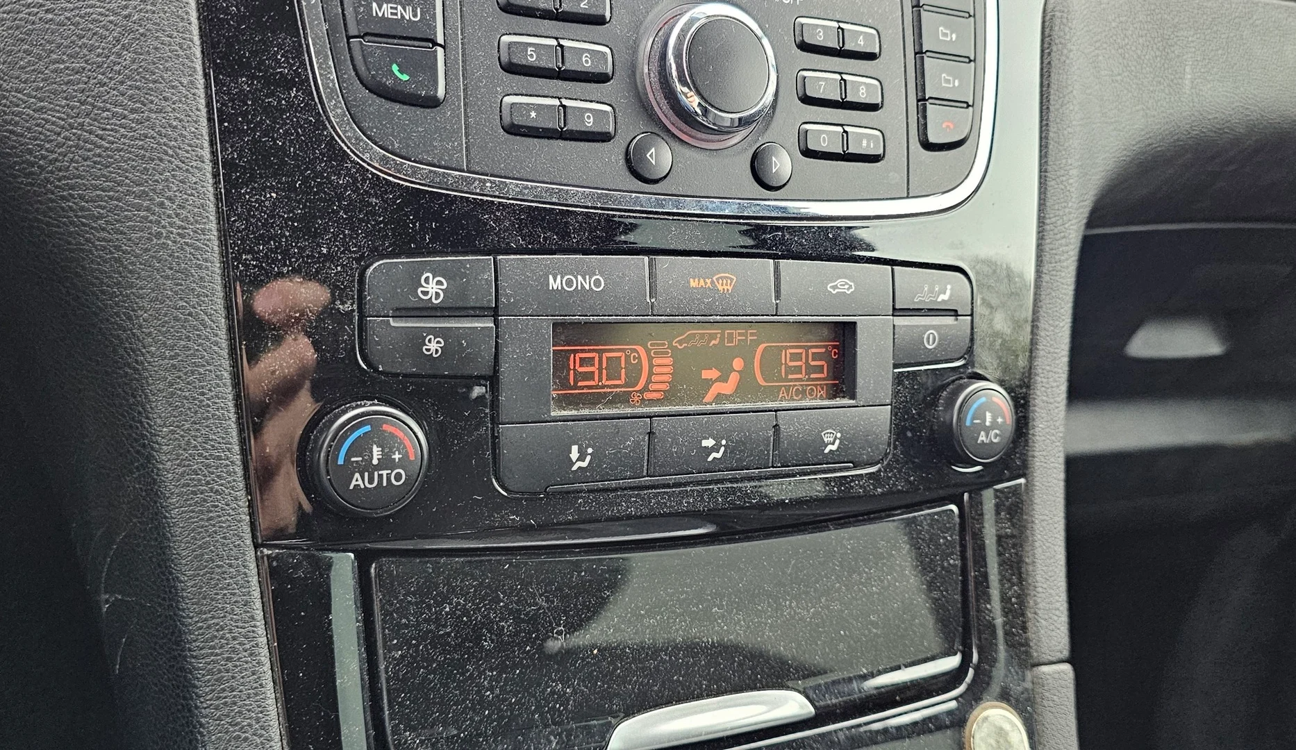 Car Image - 4a0VukQyZGwibc1dd2rya