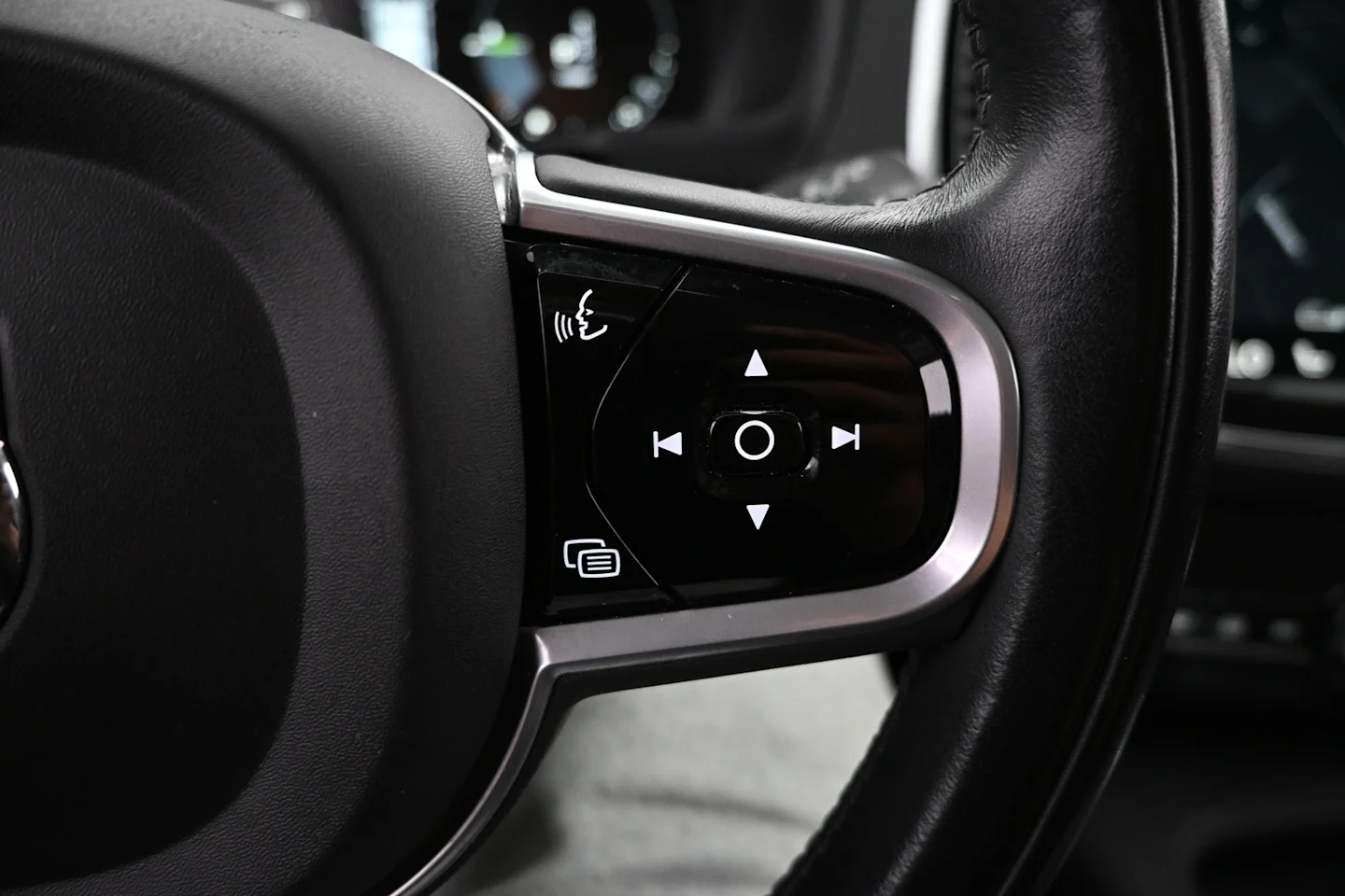 Car Image - 41Inm4ojLLscQVaudBaMmk