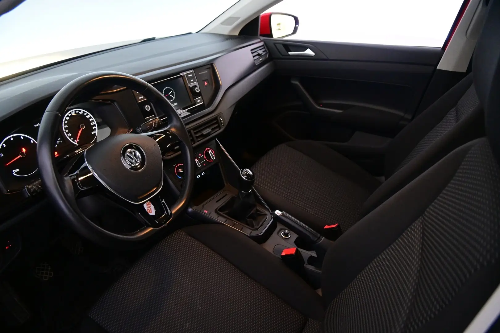 Car Image - 7lINzQMIFpDr0BjvZFV4lR