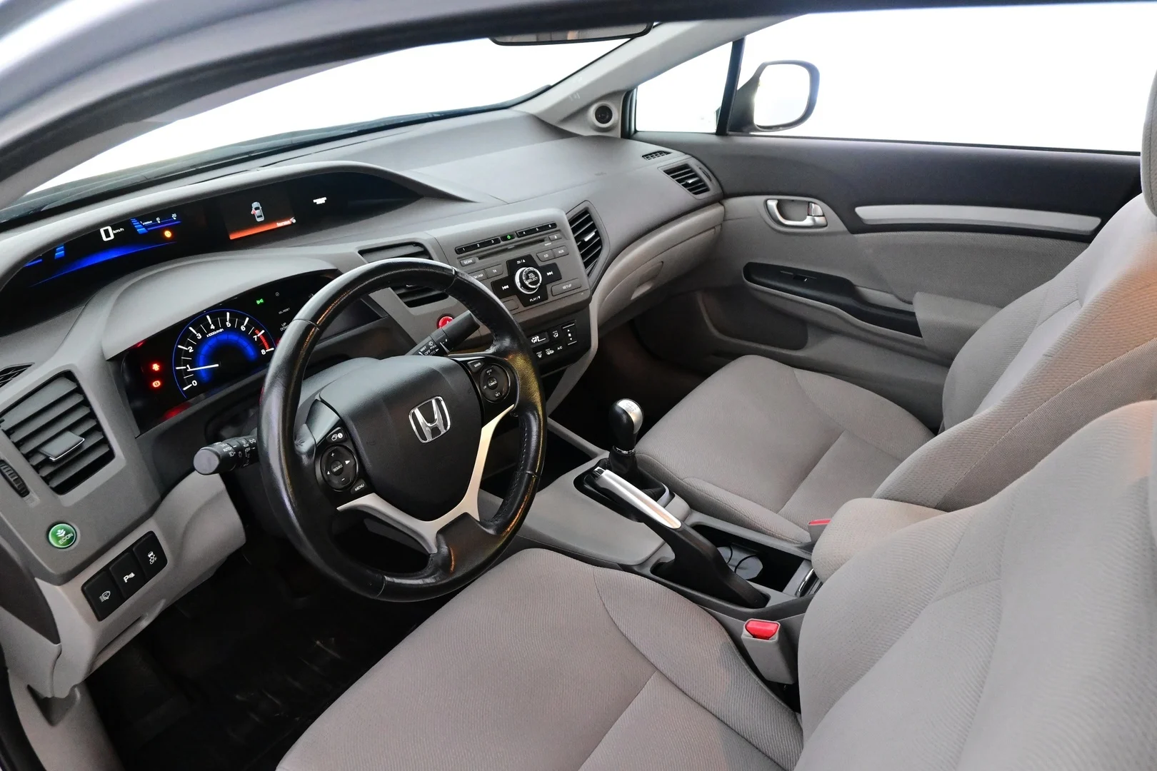 Car Image - 1f4SwXNc8sMZ8HlBVLTBwr