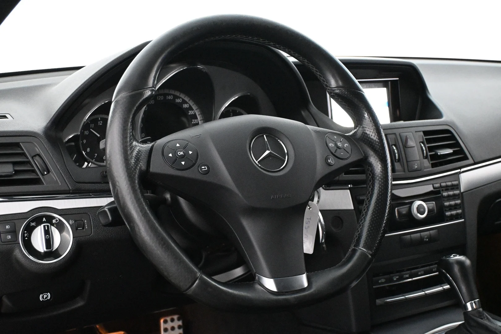 Car Image - 3PXiDpbg0gCoQQNMpGuNSI