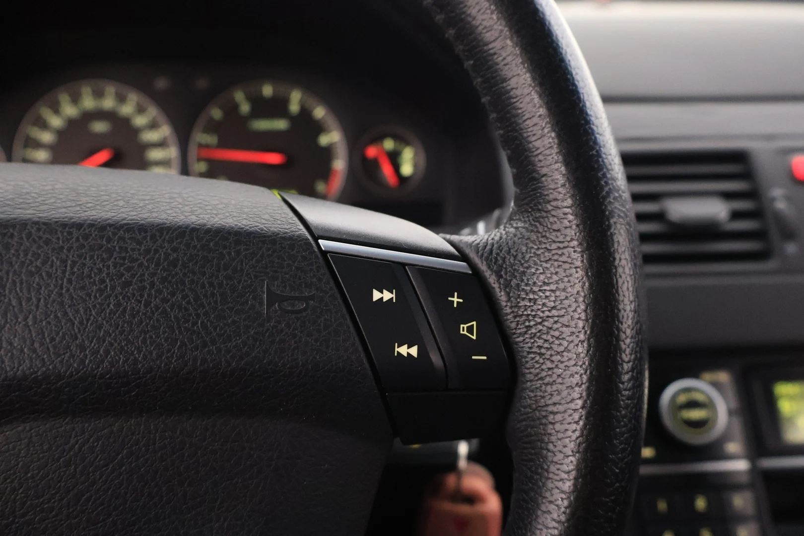 Car Image - 19VVDdLtB1f8VhdDvhHzsz