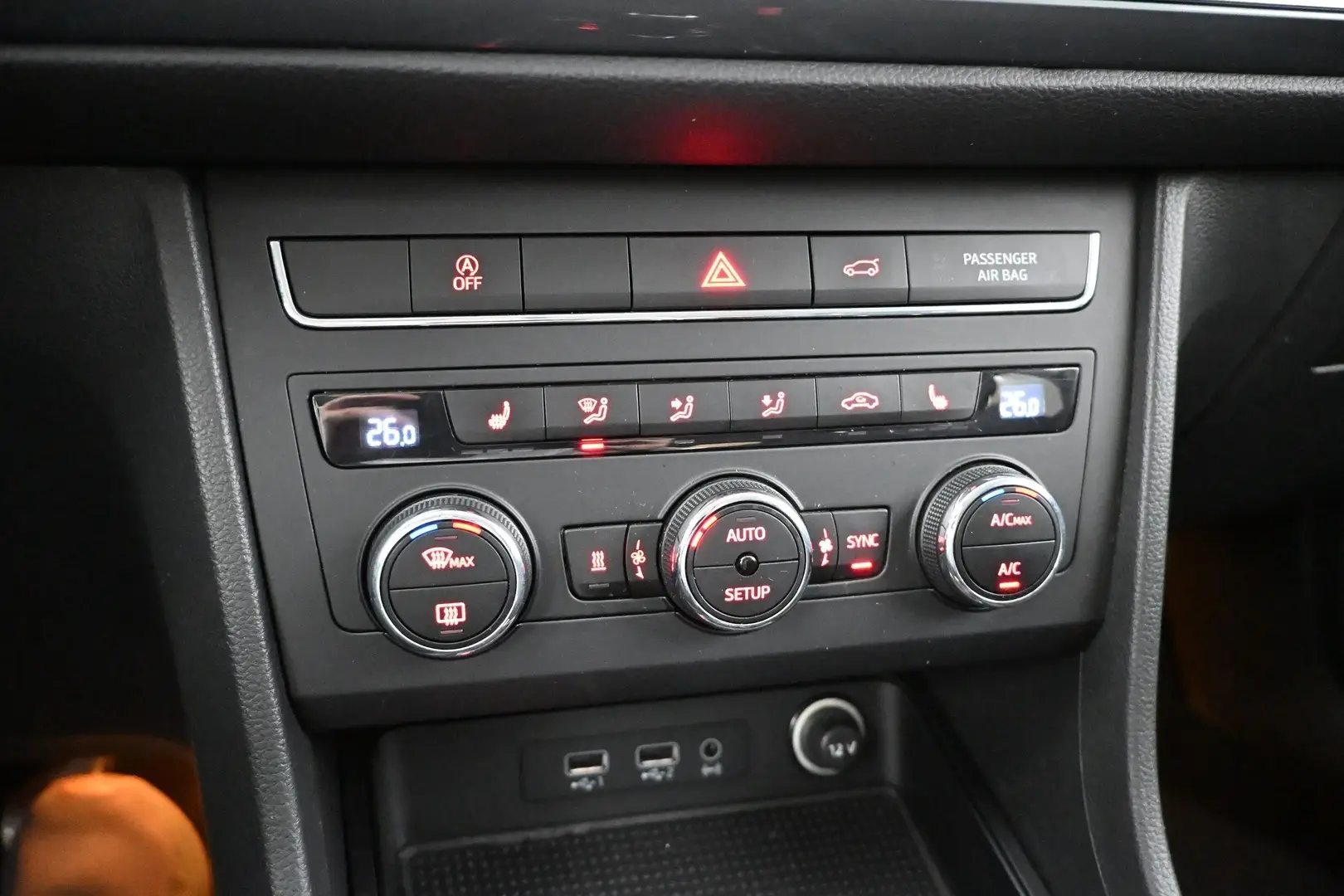 Car Image - 4oGaVHTOLETGPC51V91q7m