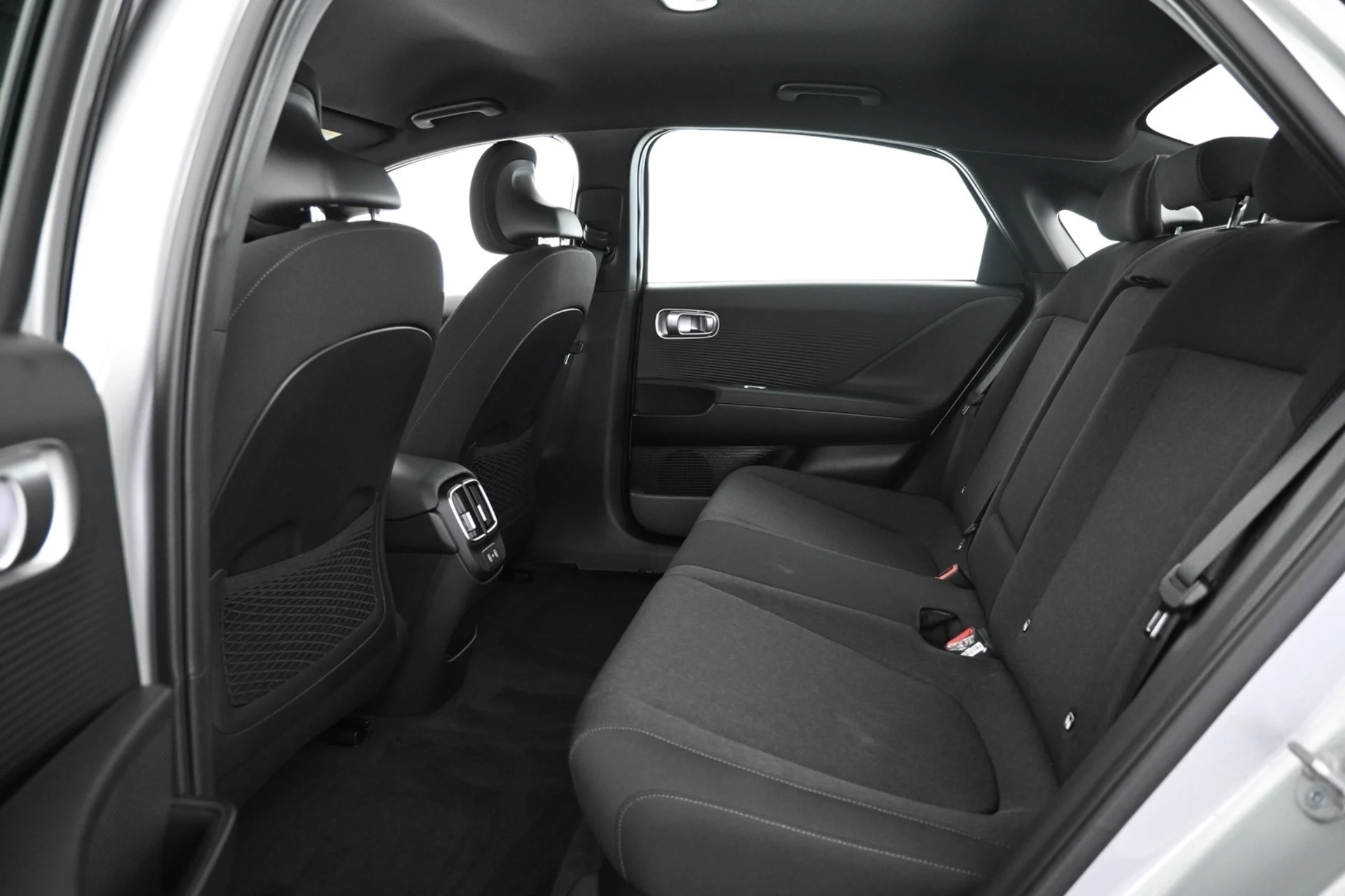 Car Image - 7c4k4r0LDB93WTAa3pS4fr