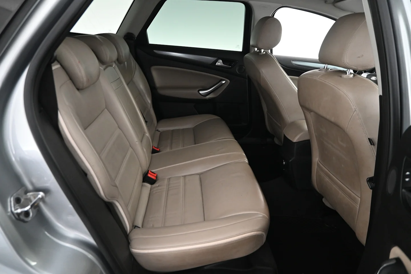 Car Image - 7rCuYCTPN0YTdkDJahBtm6