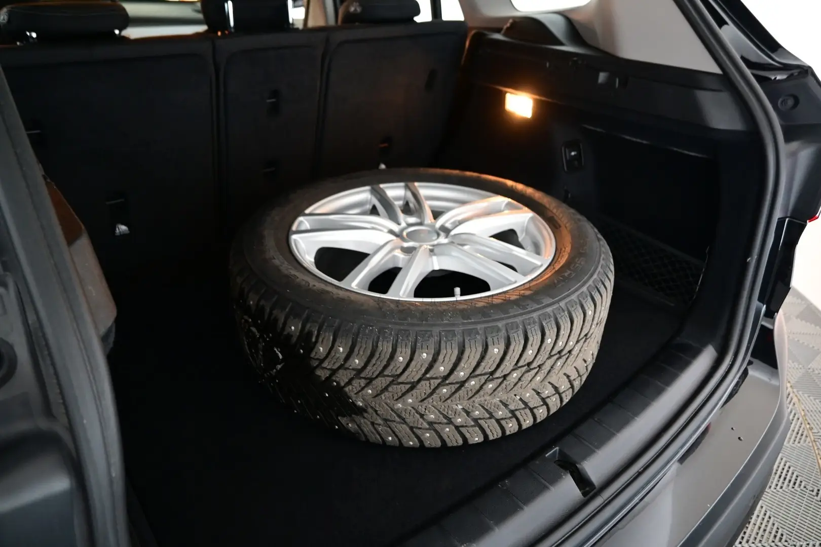 Car Image - 4sgcb2kI25U6BVUByX5qY0