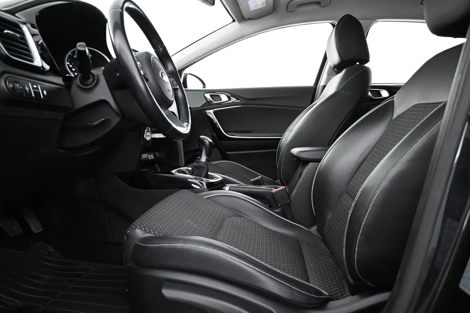 Car Image - 3vIX7nadtls1eiMsJT4uR